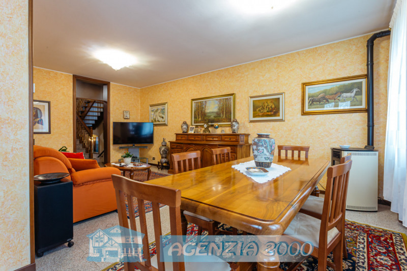 E' A CONSELVE LA TUA CASA!!! BELLISSIMA PORZIONE DI BIFAMILIARE IN ZONA TRANQUILLA DI QUARTIERE.....