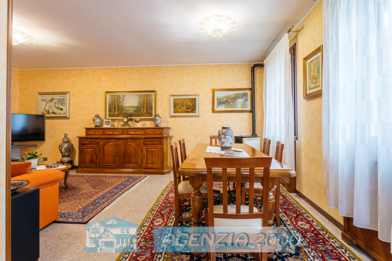 E' A CONSELVE LA TUA CASA!!! BELLISSIMA PORZIONE DI BIFAMILIARE IN ZONA TRANQUILLA DI QUARTIERE.....