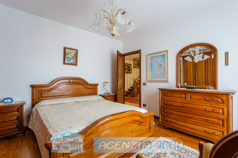 E' A CONSELVE LA TUA CASA!!! BELLISSIMA PORZIONE DI BIFAMILIARE IN ZONA TRANQUILLA DI QUARTIERE.....