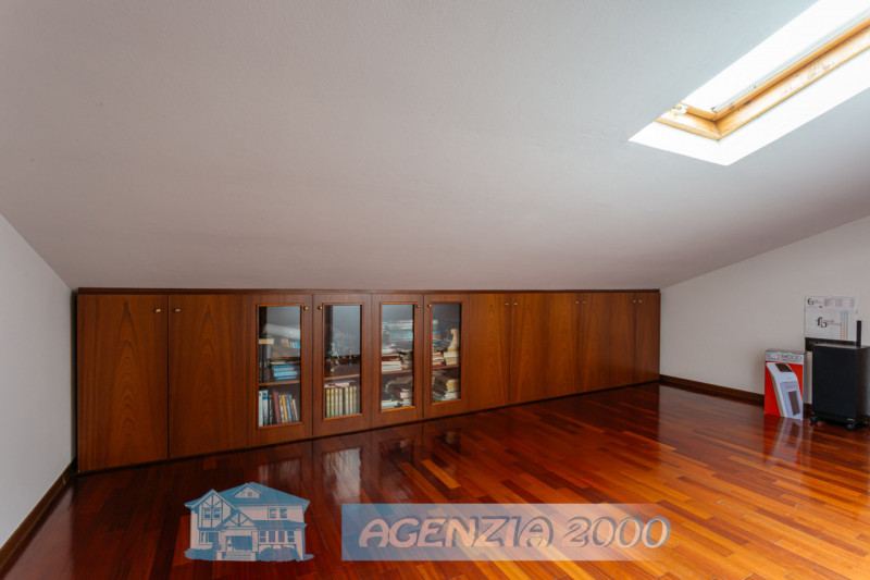 E' A CONSELVE LA TUA CASA!!! BELLISSIMA PORZIONE DI BIFAMILIARE IN ZONA TRANQUILLA DI QUARTIERE.....