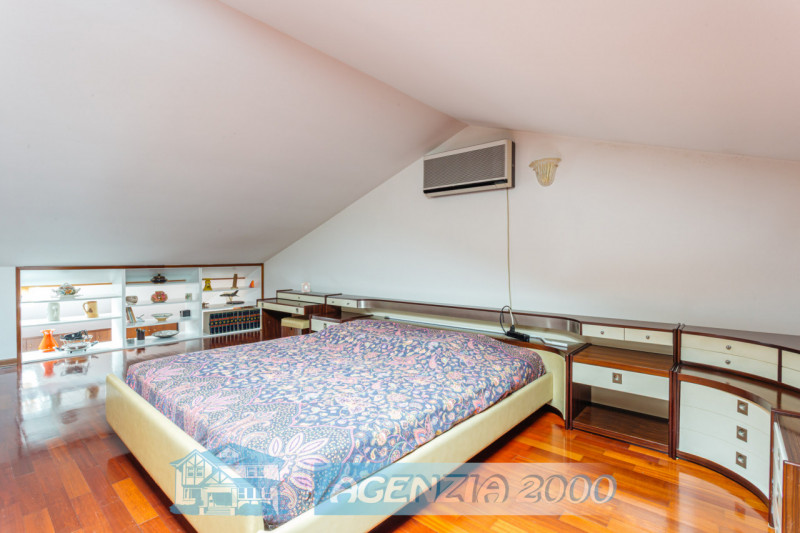 E' A CONSELVE LA TUA CASA!!! BELLISSIMA PORZIONE DI BIFAMILIARE IN ZONA TRANQUILLA DI QUARTIERE.....