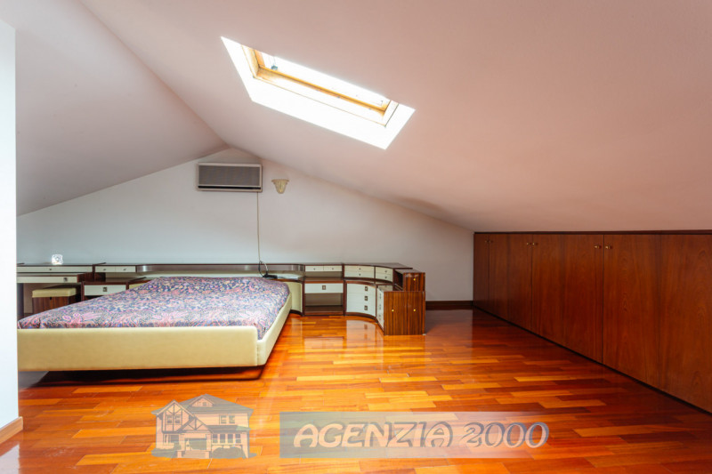 E' A CONSELVE LA TUA CASA!!! BELLISSIMA PORZIONE DI BIFAMILIARE IN ZONA TRANQUILLA DI QUARTIERE.....