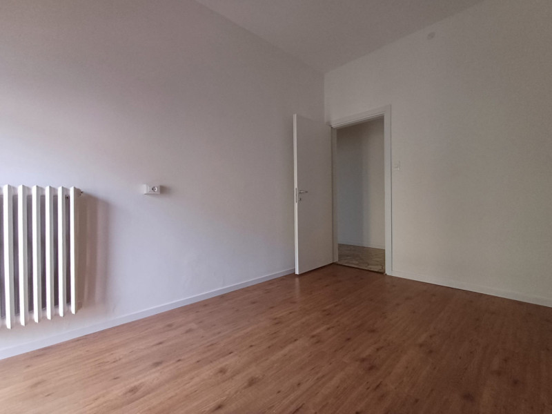 Per info, MANDARE UNA MAIL a " annagrandiagenzievicenza@gmail.com " con una breve presentazione d...