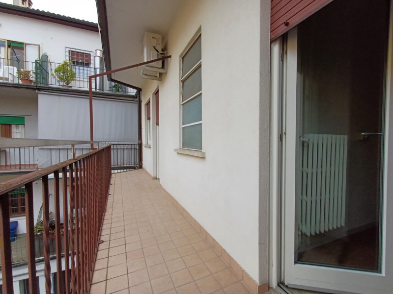 Per info, MANDARE UNA MAIL a " annagrandiagenzievicenza@gmail.com " con una breve presentazione d...