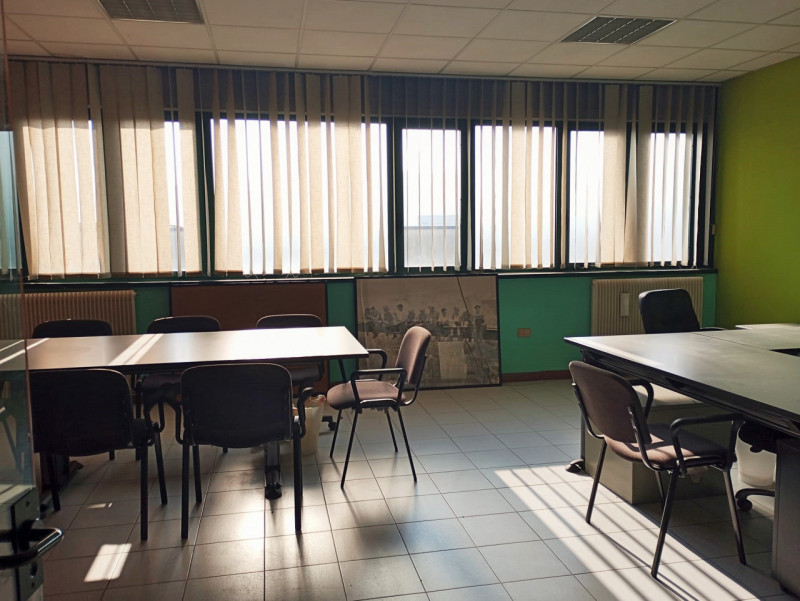 ALTAVILLA VICENTINA - ZONA INDUSTRIALE: VENDESI UFFICIO ARREDATO DI 50 MQ - Rif. 8356
Proponiamo ...