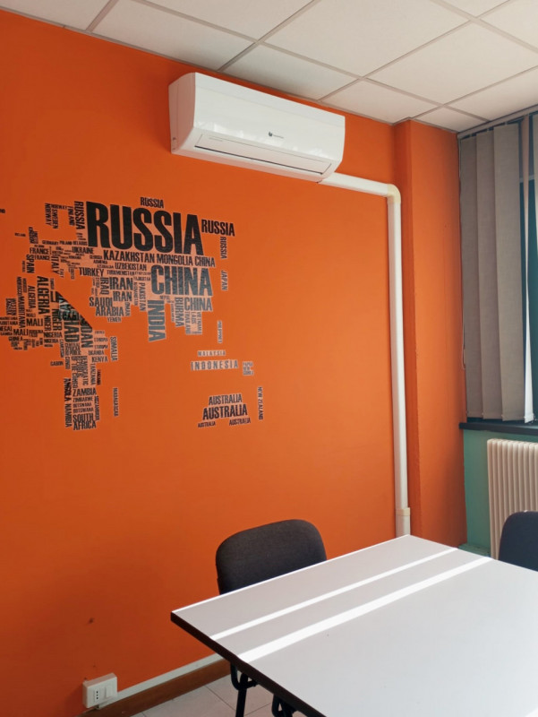 ALTAVILLA VICENTINA - ZONA INDUSTRIALE: VENDESI UFFICIO ARREDATO DI 50 MQ - Rif. 8356
Proponiamo ...