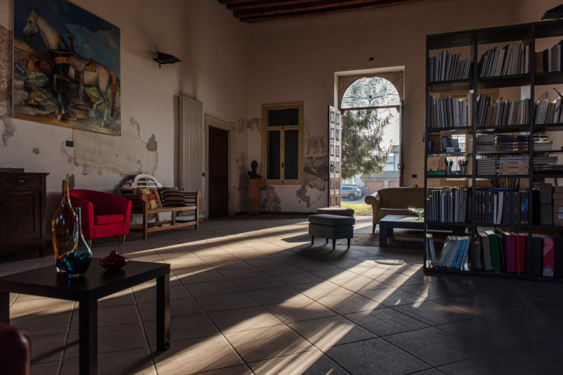 UBICAZIONE E CONTESTO

Nel suggestivo contesto storico di Casale, a pochi minuti dal centro di Vi...