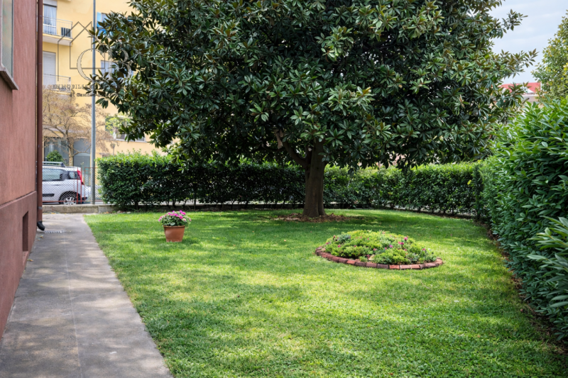 Nel cuore del quartiere Brusegana, in posizione tranquilla ma strategica e comoda a tutti i princ...