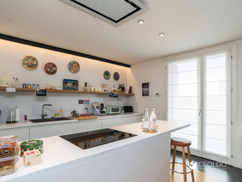 SANTA MARIA DI SALA: località Caselle di Santa Maria di Sala ATTICO DI DESIGN LUMINOSO, COMPLETAM...