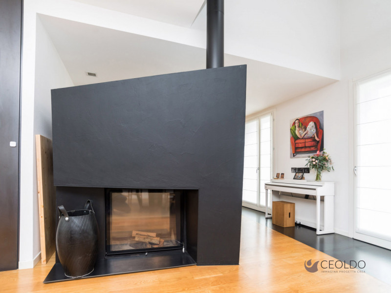 SANTA MARIA DI SALA: località Caselle di Santa Maria di Sala ATTICO DI DESIGN LUMINOSO, COMPLETAM...