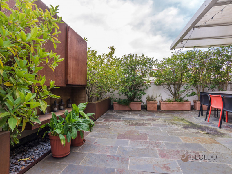 SANTA MARIA DI SALA: località Caselle di Santa Maria di Sala ATTICO DI DESIGN LUMINOSO, COMPLETAM...