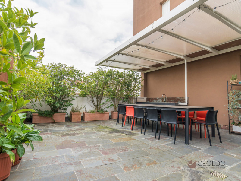 SANTA MARIA DI SALA: località Caselle di Santa Maria di Sala ATTICO DI DESIGN LUMINOSO, COMPLETAM...