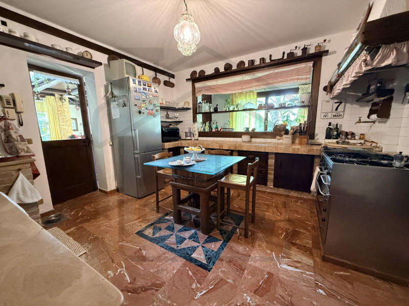 PADOVA - Scoprite questa magnifica villa veneta situata nel cuore della tranquilla zona di Salbor...