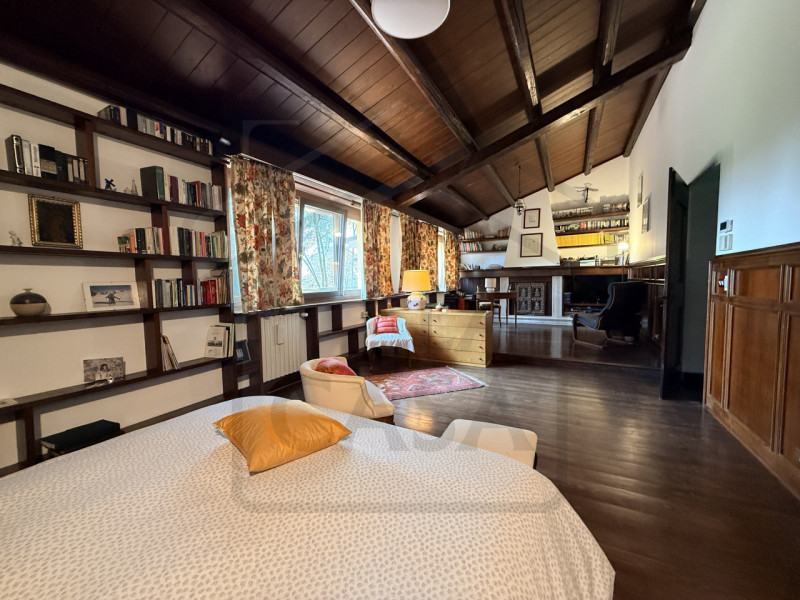 PADOVA - Scoprite questa magnifica villa veneta situata nel cuore della tranquilla zona di Salbor...