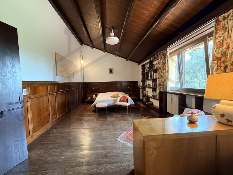 PADOVA - Scoprite questa magnifica villa veneta situata nel cuore della tranquilla zona di Salbor...