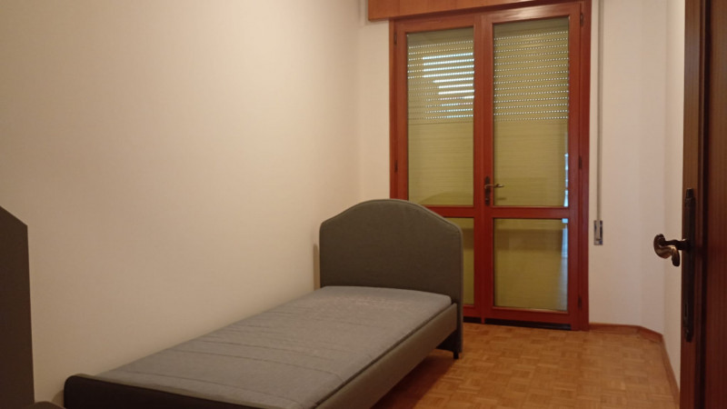 In affitto, proponiamo un bellissimo appartamento di oltre 120 mq situato nel centro di Abano Ter...