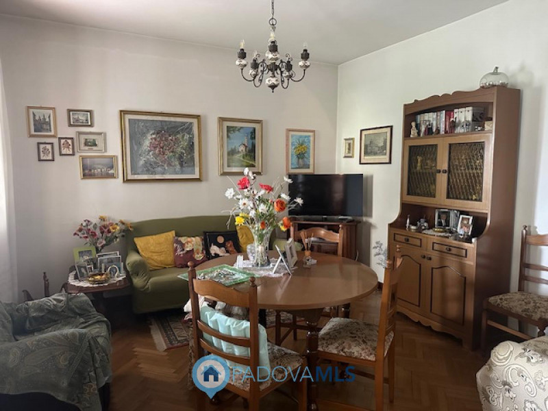 Casa singola - Via Roma, 303 - 28003 Veneto

Immobile in esclusiva al Gruppo Padova MLS

Albignas...