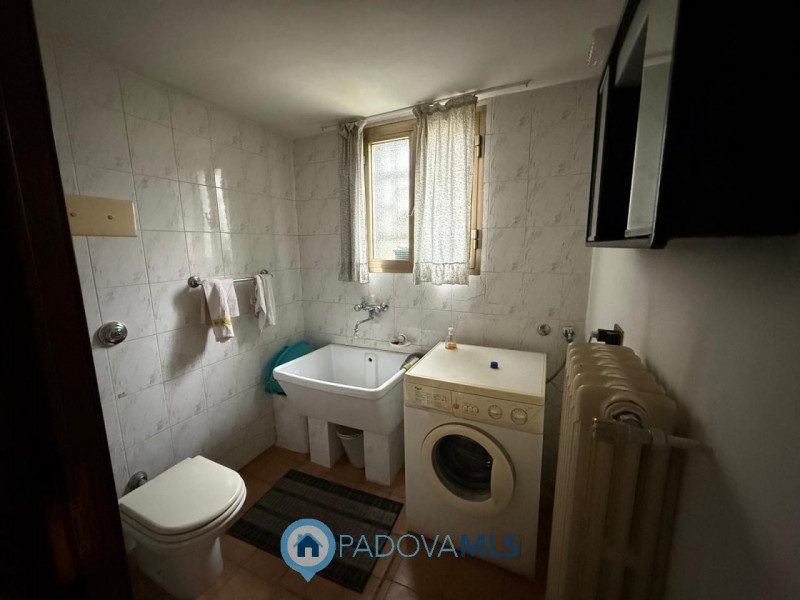 Casa singola - Via Roma, 303 - 28003 Veneto

Immobile in esclusiva al Gruppo Padova MLS

Albignas...