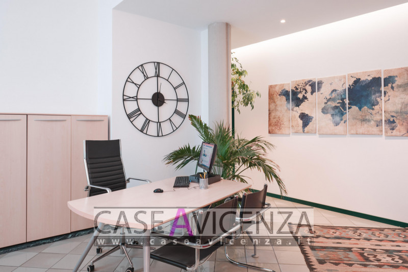 GRISIGNANO DI ZOCCO - C.E.- SE CERCHI UNA CASA DOVE NON FARE ALCUN INTERVENTO - Villa singola di ...