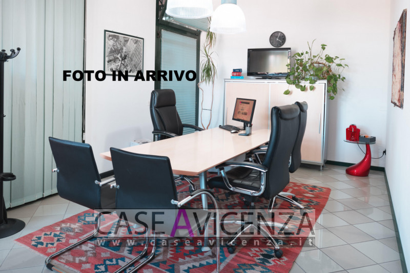 GRISIGNANO DI ZOCCO - C.E.- SE CERCHI UNA CASA DOVE NON FARE ALCUN INTERVENTO - Villa singola di ...