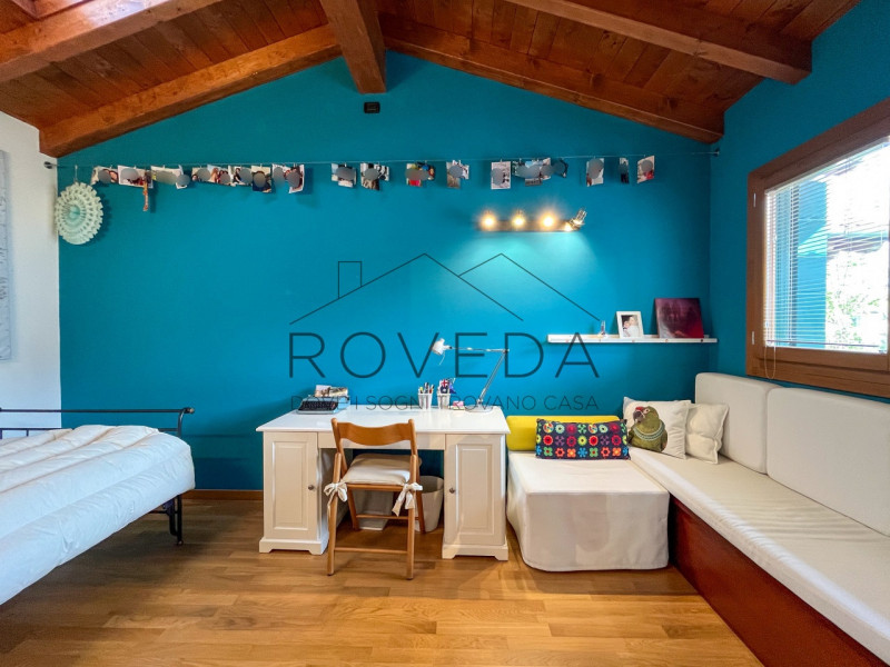 CASIER 

RIFERIMENTO: CR22

L'agenzia immobiliare Roveda ha il piacere di proporvi questa splendi...