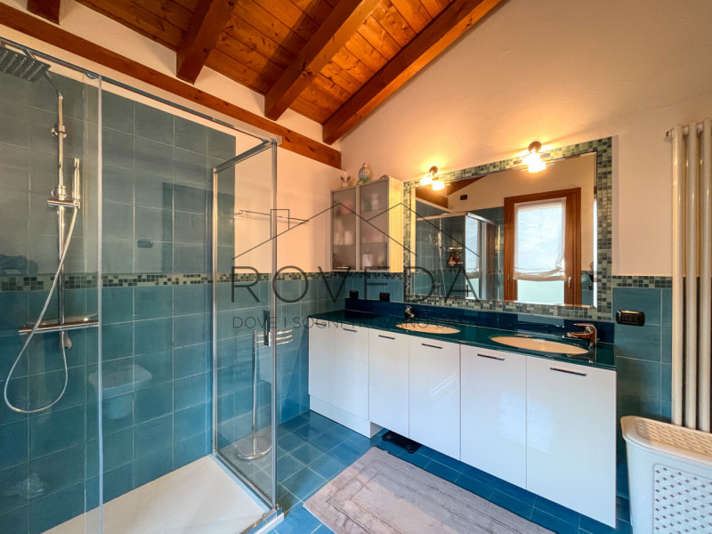 CASIER 

RIFERIMENTO: CR22

L'agenzia immobiliare Roveda ha il piacere di proporvi questa splendi...