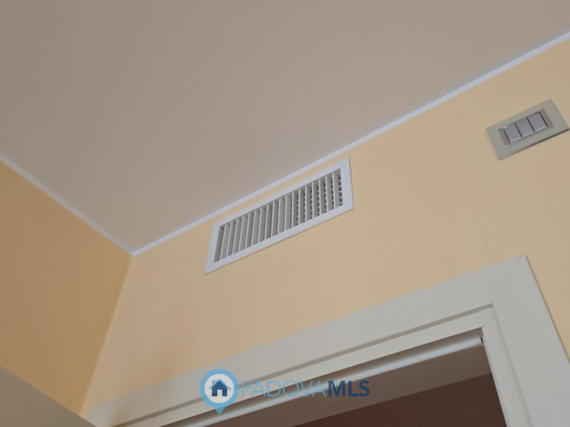 Immobile in esclusiva al Gruppo Padova MLS
Vendesi esclusivo appartamento di 90mq commerciali al ...