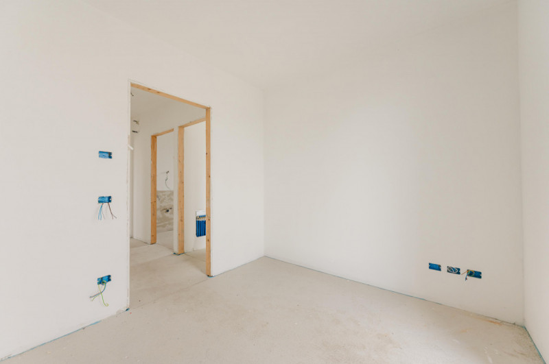 All’interno di un elegante contesto di sole 9 unità abitative, proponiamo in vendita prestigioso ...