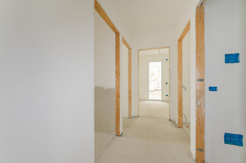 All’interno di un elegante contesto di sole 9 unità abitative, proponiamo in vendita prestigioso ...