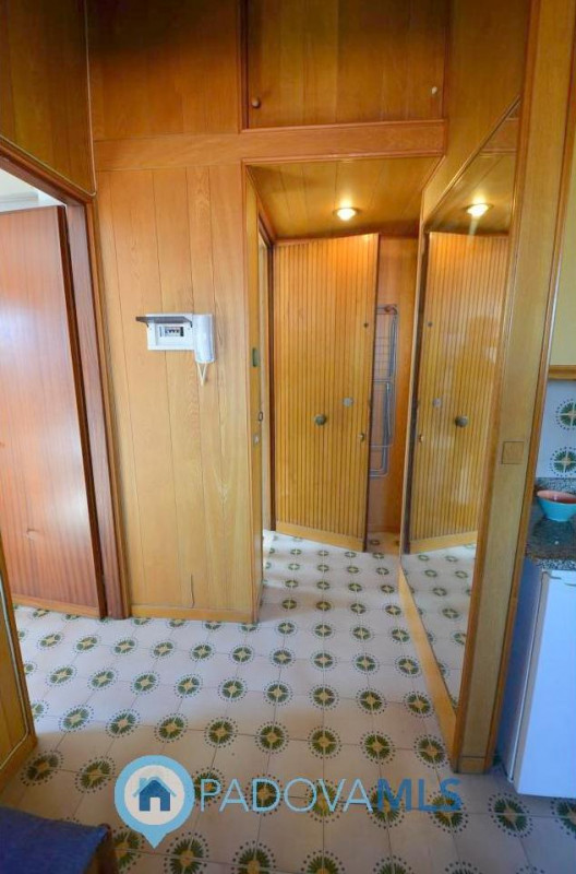 Immobile in esclusiva al Gruppo Padova MLS

Portello (via Belzoni): Scopri questo delizioso appar...