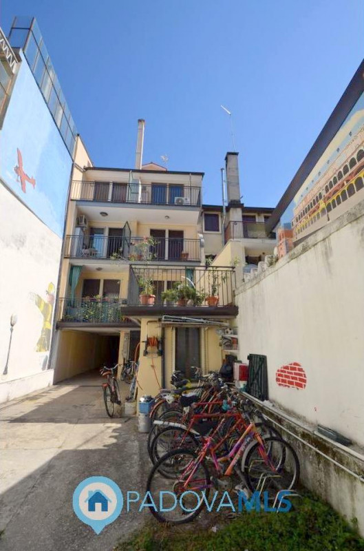 Immobile in esclusiva al Gruppo Padova MLS

Portello (via Belzoni): Scopri questo delizioso appar...