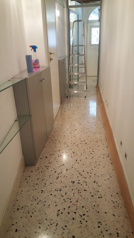 Se stai cercando una casa che unisca eleganza e comfort nel cuore di Padova, non perdere questa s...