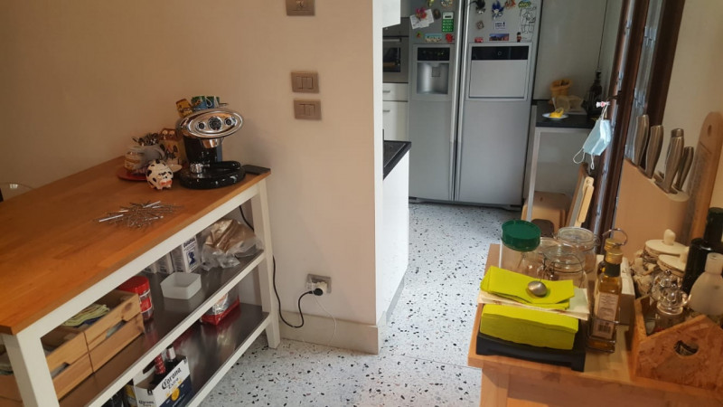 Se stai cercando una casa che unisca eleganza e comfort nel cuore di Padova, non perdere questa s...