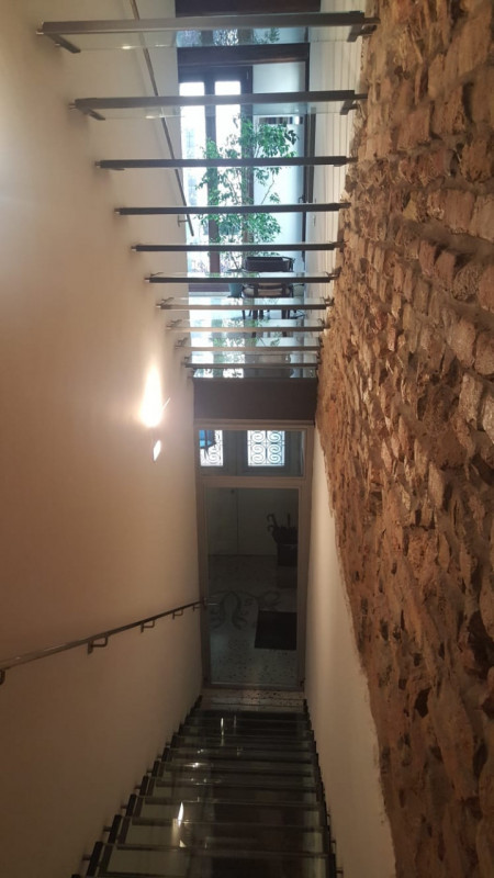 Se stai cercando una casa che unisca eleganza e comfort nel cuore di Padova, non perdere questa s...