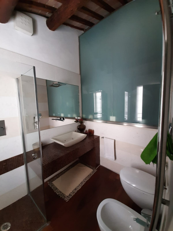 Se stai cercando una casa che unisca eleganza e comfort nel cuore di Padova, non perdere questa s...