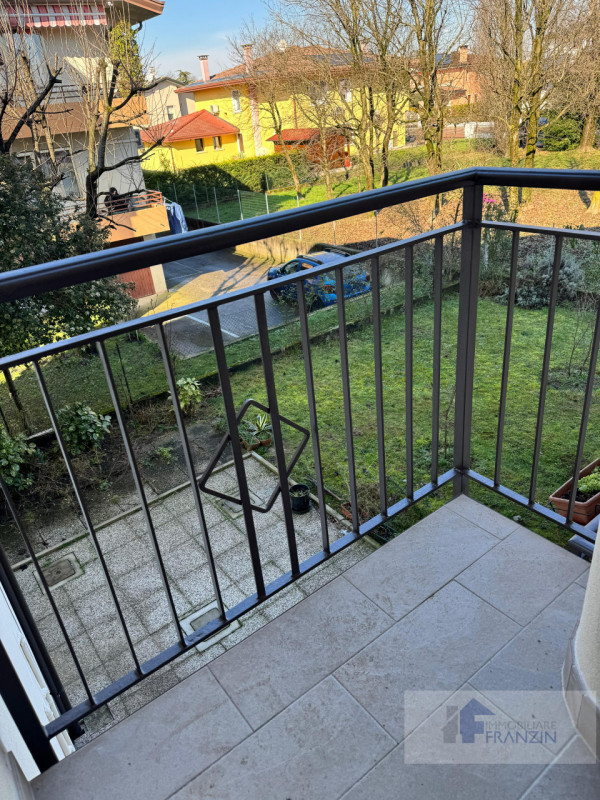 A Monastier di Treviso in Via Enrico Fermi 15 vendiamo appartamento al primo piano su palazzina d...