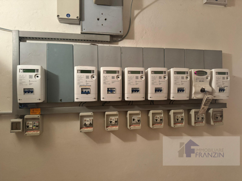 A Monastier di Treviso in Via Enrico Fermi 15 vendiamo appartamento al primo piano su palazzina d...
