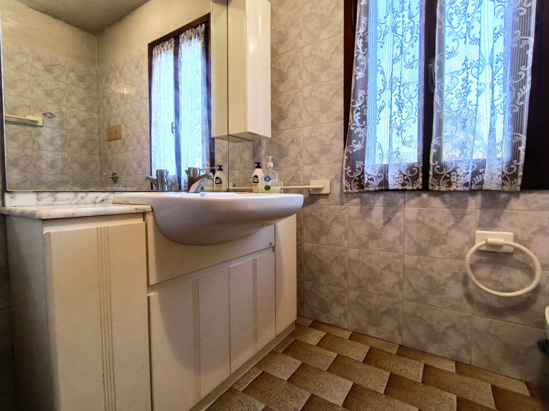 RIf. BOV175
In tranquilla zona di campagna nel comune di Bovolenta, lungo l’argine destro e immer...