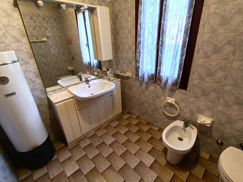 RIf. BOV175
In tranquilla zona di campagna nel comune di Bovolenta, lungo l’argine destro e immer...