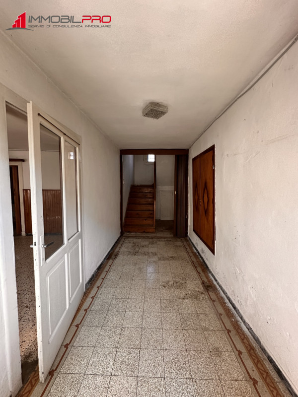 Nel cuore di Carrè, in posizione centrale e comoda a tutti i servizi.

Proponiamo casa indipenden...