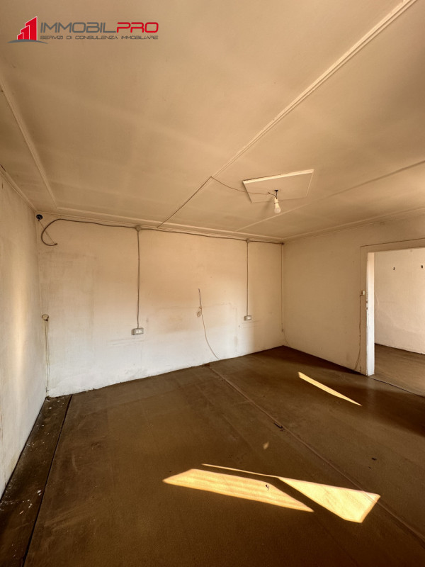 Nel cuore di Carrè, in posizione centrale e comoda a tutti i servizi.

Proponiamo casa indipenden...