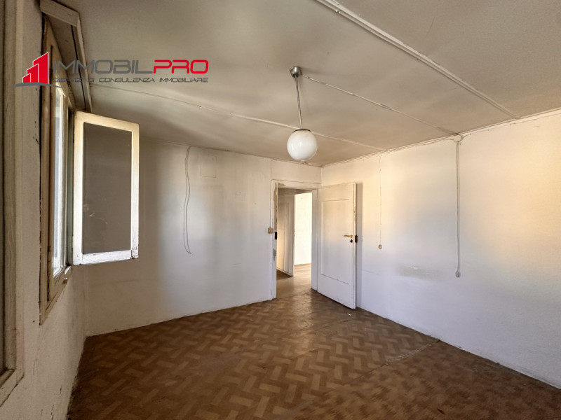 Nel cuore di Carrè, in posizione centrale e comoda a tutti i servizi.

Proponiamo casa indipenden...