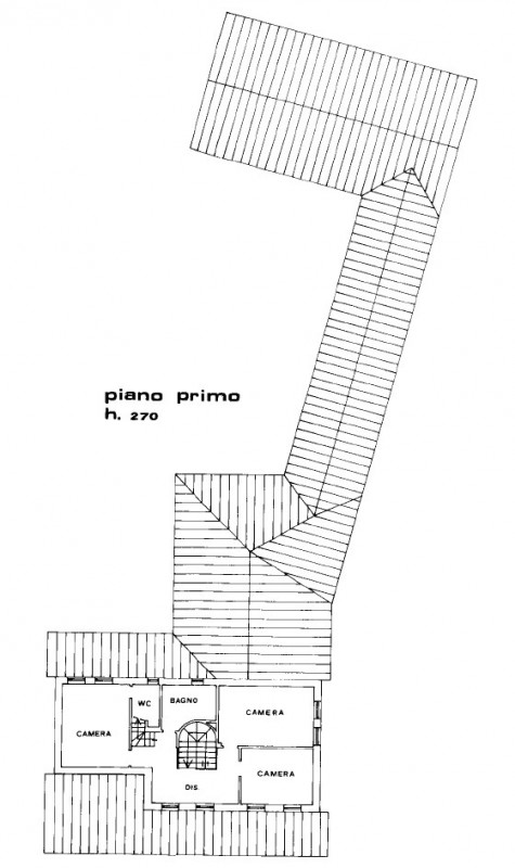 A Ponso, in un piacevole contesto, proponiamo in vendita una meravigliosa villa singola circondat...