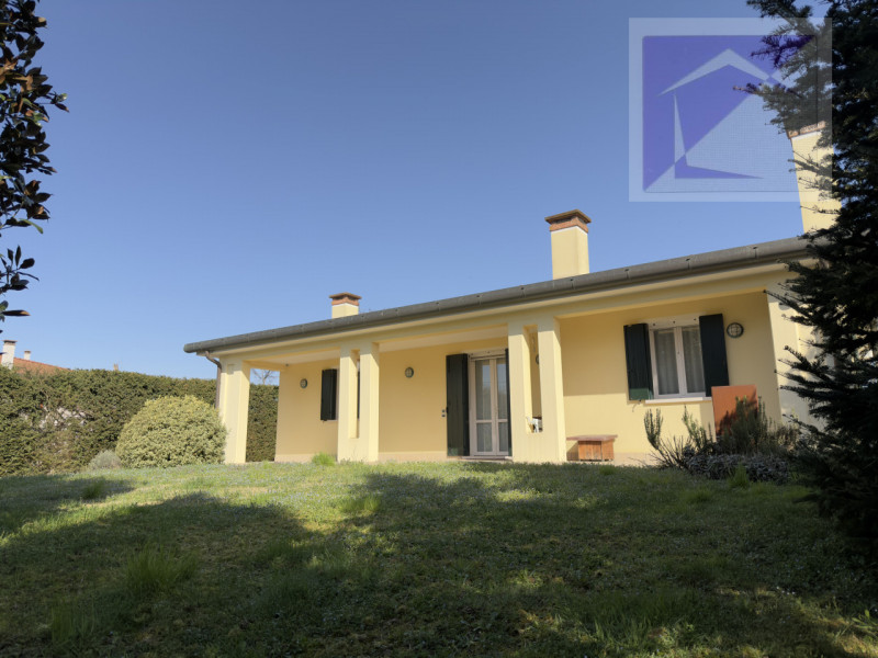 NOSTRA ESCLUSIVA - Campodarsego, frazione – In posizione tranquilla e riservata, proponiamo in ve...