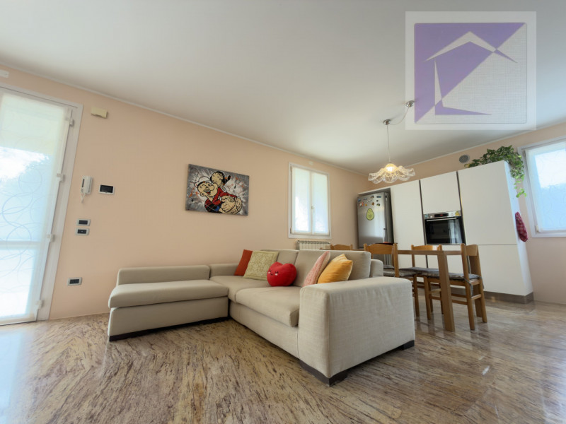 NOSTRA ESCLUSIVA - Campodarsego, frazione – In posizione tranquilla e riservata, proponiamo in ve...