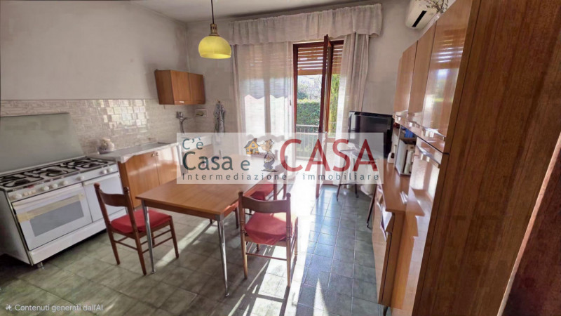 S. Domenico: Quartiere tranquillo, disponibile a sei mesi dal preliminare, comoda a tutti i servi...