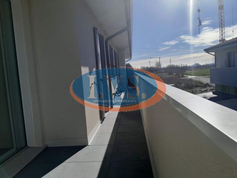 MONTEGALDA (VI): In tranquilla zona residenziale vendesi appartamento BICAMERE al primo piano in ...