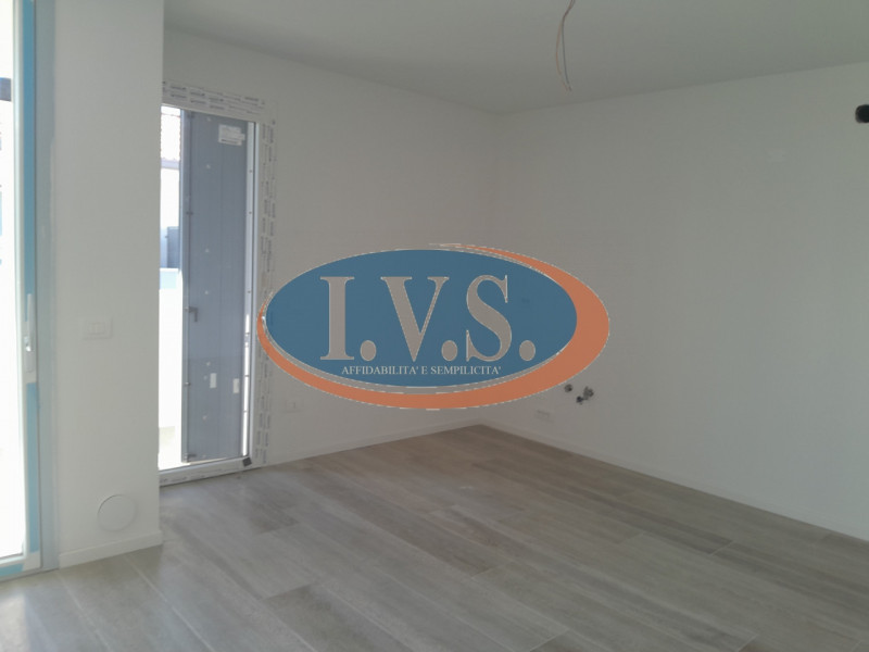 MONTEGALDA (VI): In tranquilla zona residenziale vendesi appartamento BICAMERE al primo piano in ...