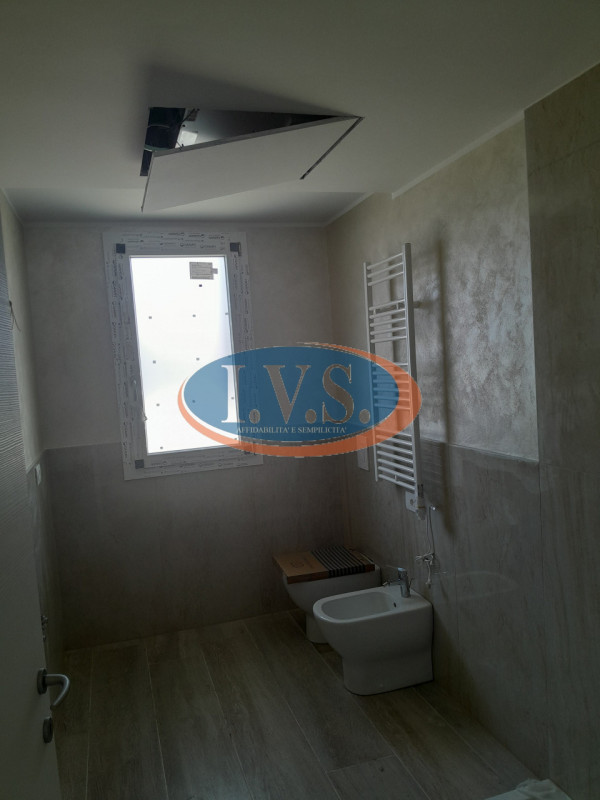 MONTEGALDA (VI): In tranquilla zona residenziale vendesi appartamento BICAMERE al primo piano in ...