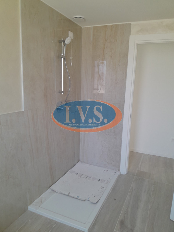 MONTEGALDA (VI): In tranquilla zona residenziale vendesi appartamento BICAMERE al primo piano in ...